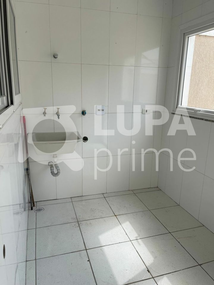 sobrado-venda-sao-paulo-vila-romero-3dormitorios-3suites-2vagas-120m2-LS39764