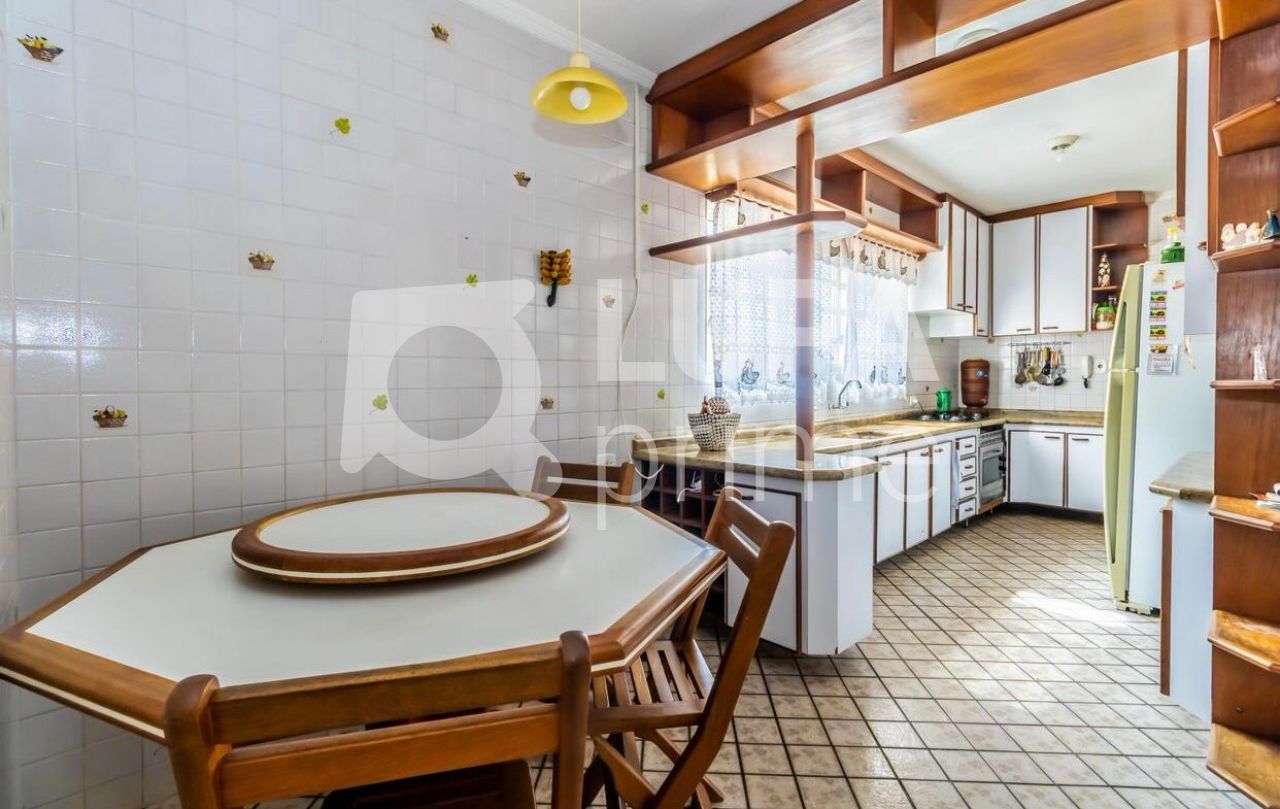 Casa à venda com 3 quartos, 500m² - Foto 14