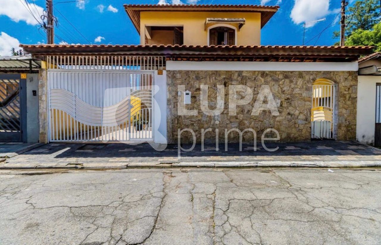 Casa à venda com 3 quartos, 500m² - Foto 1