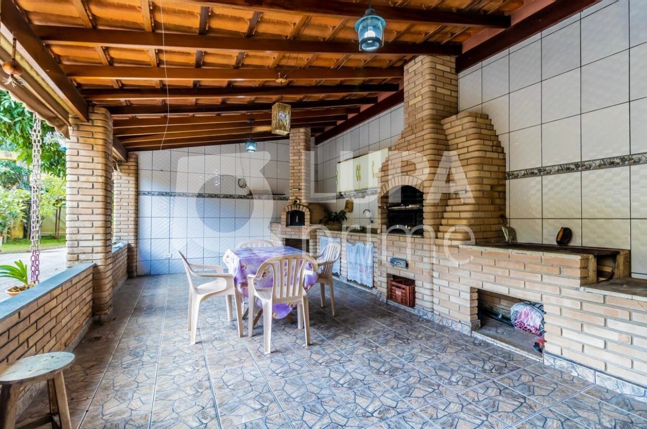 Casa à venda com 3 quartos, 500m² - Foto 9