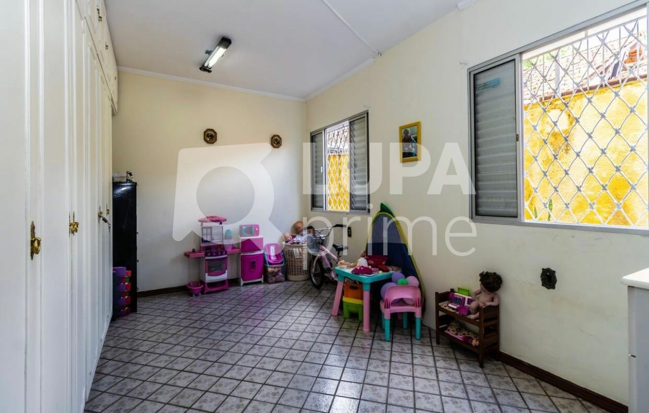 Casa à venda com 3 quartos, 500m² - Foto 22