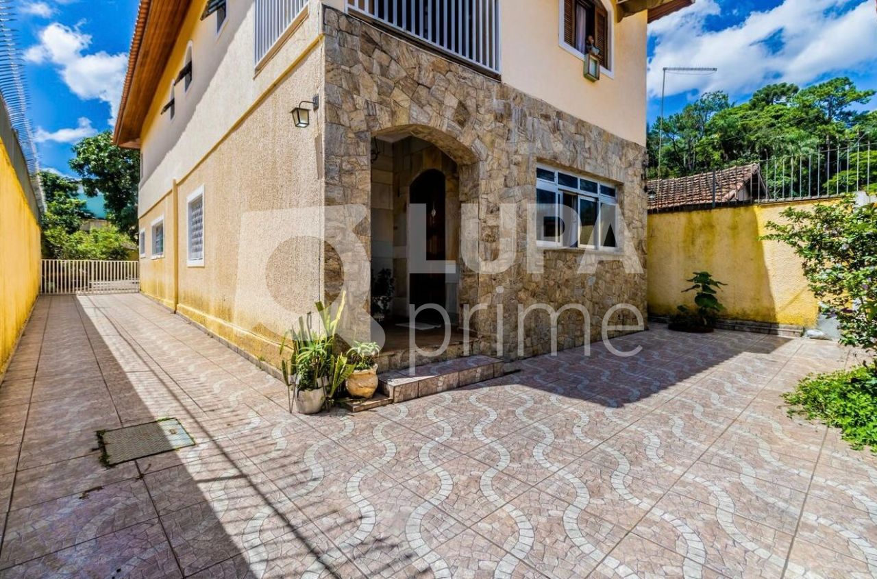 Casa à venda com 3 quartos, 500m² - Foto 3