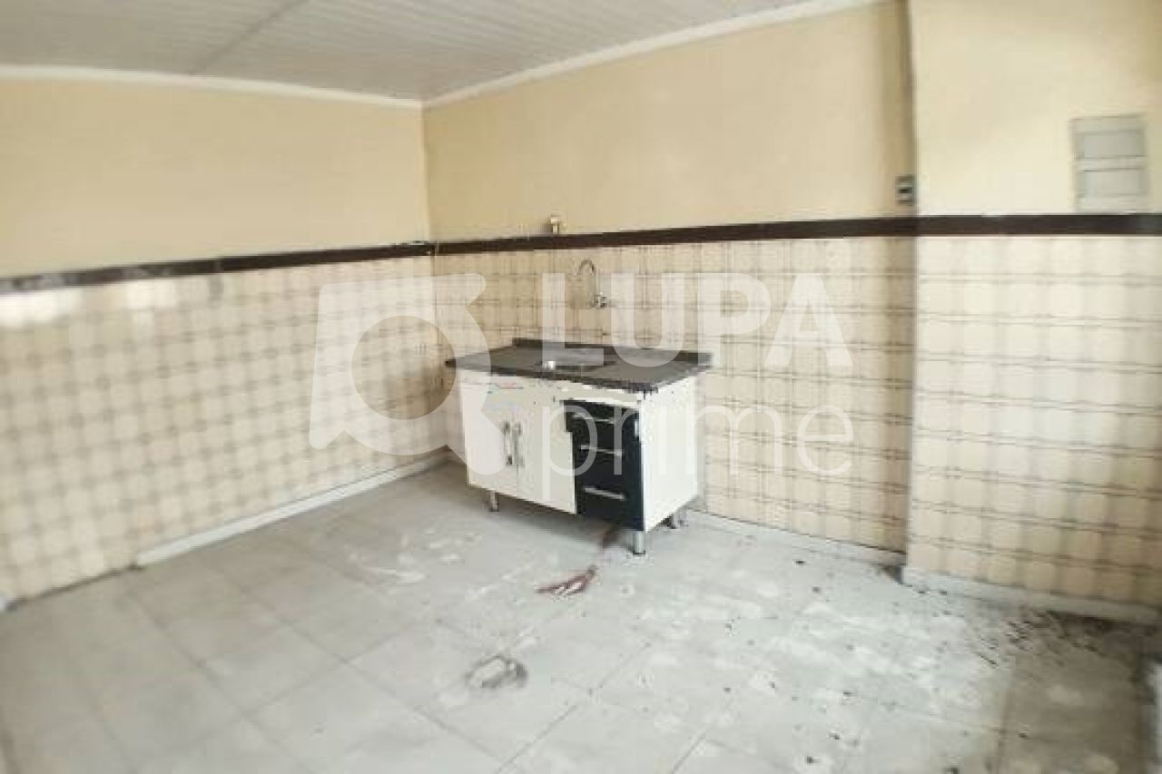 casa-terrea-venda-sao-paulo-vila-vitorio-mazzei-5dormitorios-2vagas-200m2-LS39907