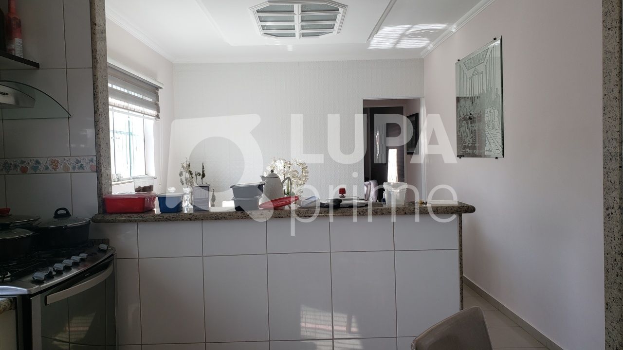 sobrado-venda-sao-paulo-vila-santa-terezinha-zona-norte-3dormitorios-1suite-4vagas-212m2-LS39927