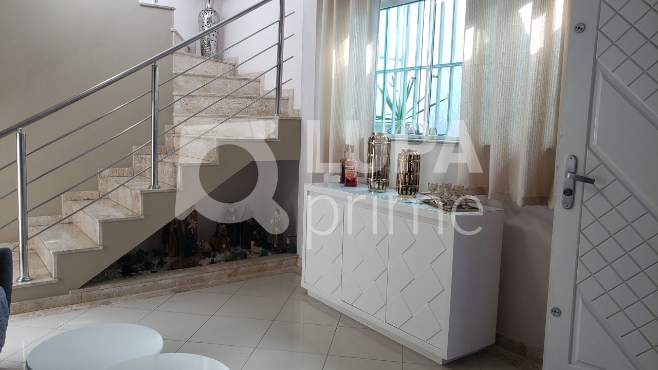 sobrado-venda-sao-paulo-vila-santa-terezinha-zona-norte-3dormitorios-1suite-4vagas-212m2-LS39927