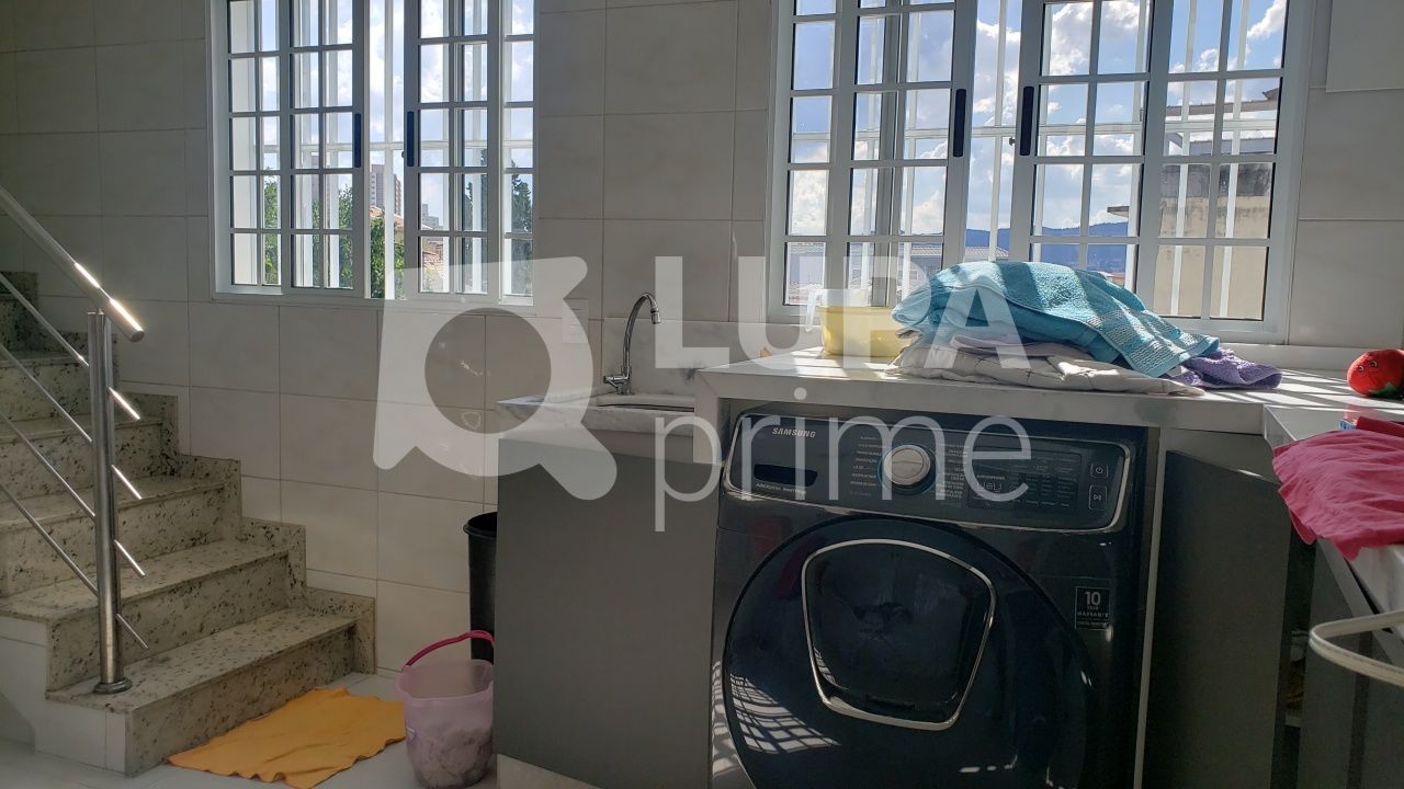 sobrado-venda-sao-paulo-vila-santa-terezinha-zona-norte-3dormitorios-1suite-4vagas-212m2-LS39927