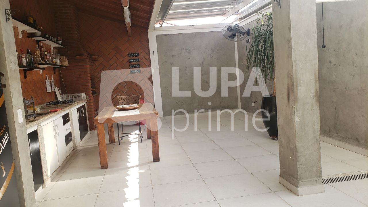 sobrado-venda-sao-paulo-vila-santa-terezinha-zona-norte-3dormitorios-1suite-4vagas-212m2-LS39927