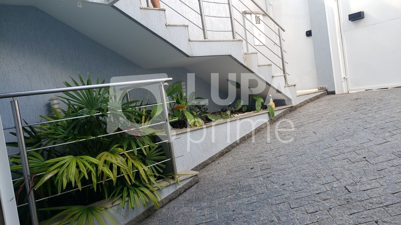 sobrado-venda-sao-paulo-vila-santa-terezinha-zona-norte-3dormitorios-1suite-4vagas-212m2-LS39927