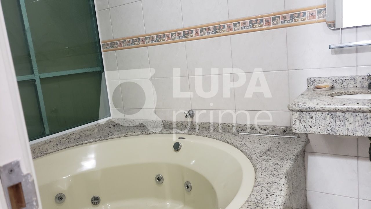 sobrado-venda-sao-paulo-vila-santa-terezinha-zona-norte-3dormitorios-1suite-4vagas-212m2-LS39927