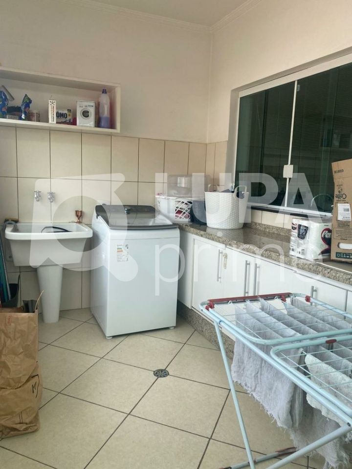 sobrado-venda-sao-paulo-vila-mazzei-3dormitorios-2suites-2vagas-260m2-LS39937