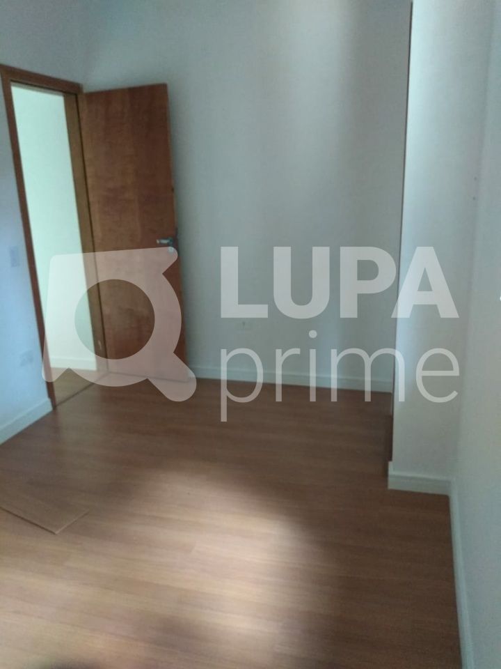 sobrado-venda-sao-paulo-jardim-virginia-bianca-3dormitorios-3suites-5vagas-183m2-LS39969