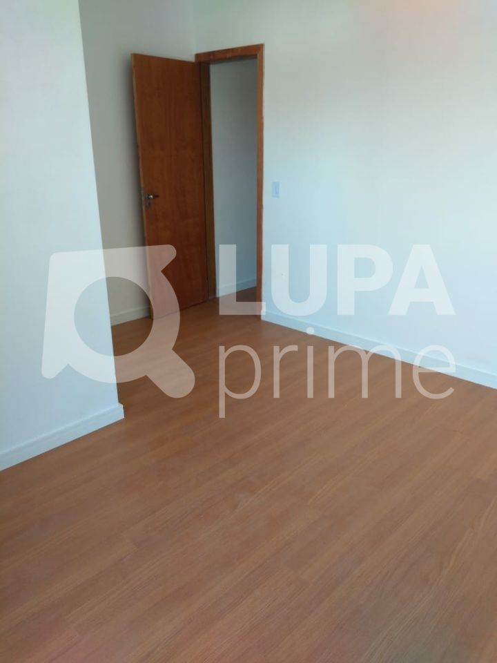 sobrado-venda-sao-paulo-jardim-virginia-bianca-3dormitorios-3suites-5vagas-183m2-LS39969