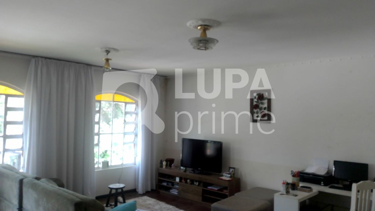 casa-terrea-locacao-sao-paulo-lauzane-paulista-3dormitorios-1suite-4vagas-160m2-LS39981