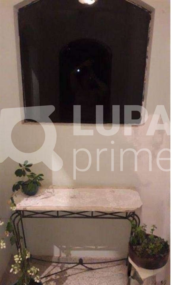 Casa à venda com 6 quartos, 275m² - Foto 5