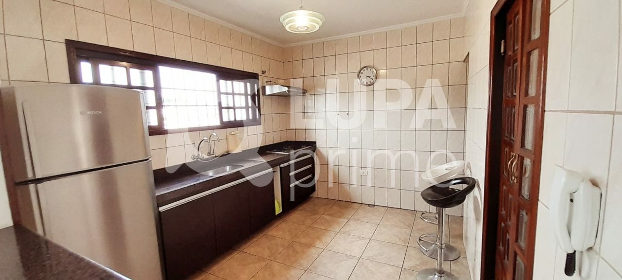 sobrado-venda-sao-paulo-jardim-tremembe-3dormitorios-8vagas-192m2-LS40022