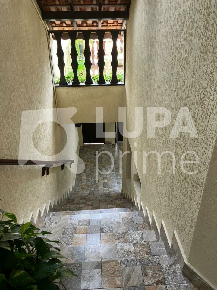 sobrado-venda-sao-paulo-vila-irmaos-arnoni-3dormitorios-1suite-3vagas-171m2-LS40023