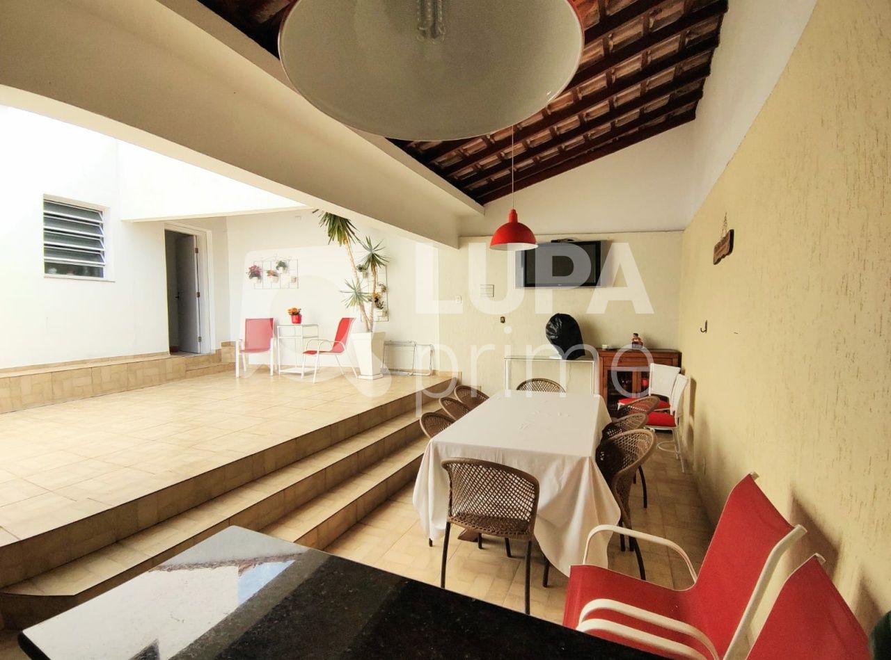 sobrado-venda-sao-paulo-jardim-sao-paulo-3dormitorios-2suites-3vagas-236m2-LS40031