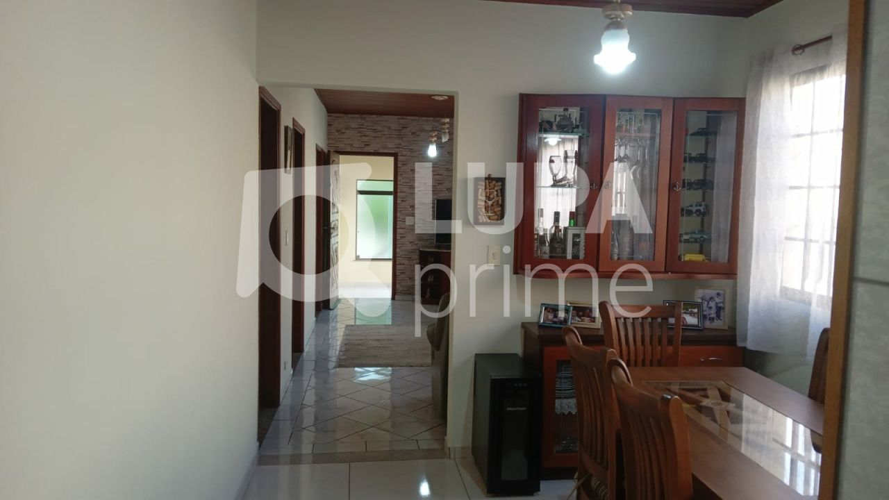 casa-terrea-venda-sao-paulo-vila-nivi-3dormitorios-2suites-7vagas-200m2-LS40041