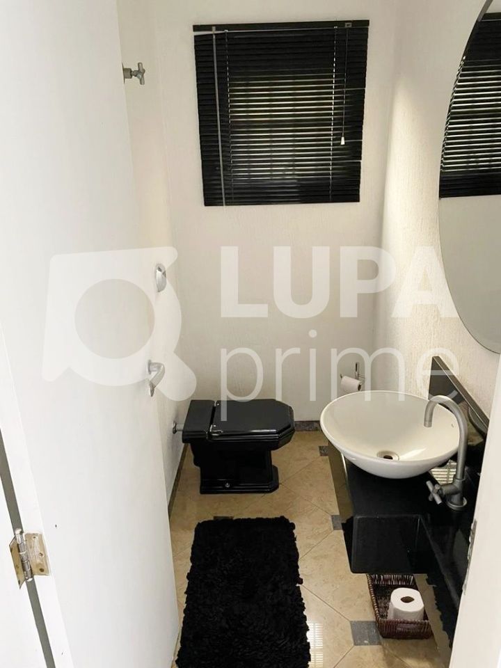 sobrado-venda-sao-paulo-parque-peruche-3dormitorios-1suite-6vagas-150m2-LS40210