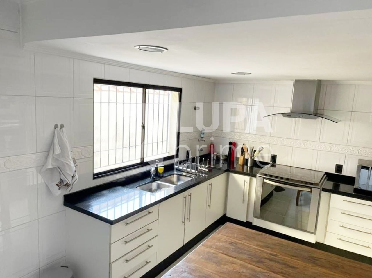 sobrado-venda-sao-paulo-parque-peruche-3dormitorios-1suite-6vagas-150m2-LS40210