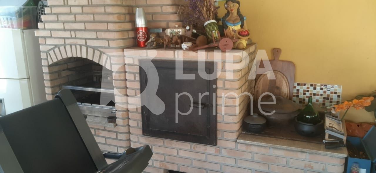 casa-terrea-venda-sao-paulo-horto-florestal-2dormitorios-1suite-5vagas-420m2-LS40241