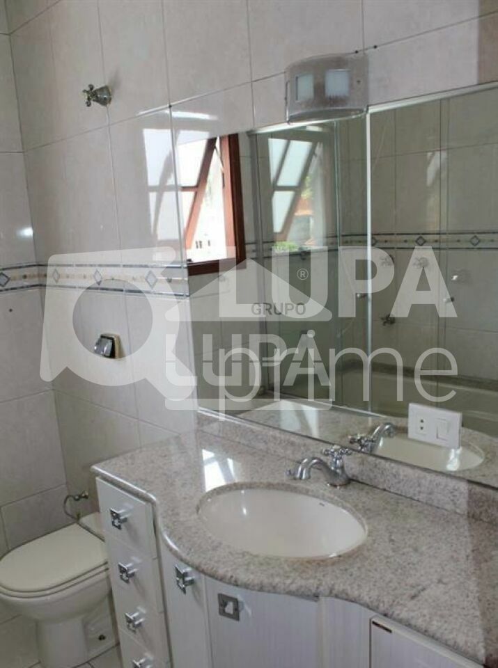 sobrado-venda-sao-paulo-vila-irmaos-arnoni-3dormitorios-3suites-6vagas-300m2-LS40279