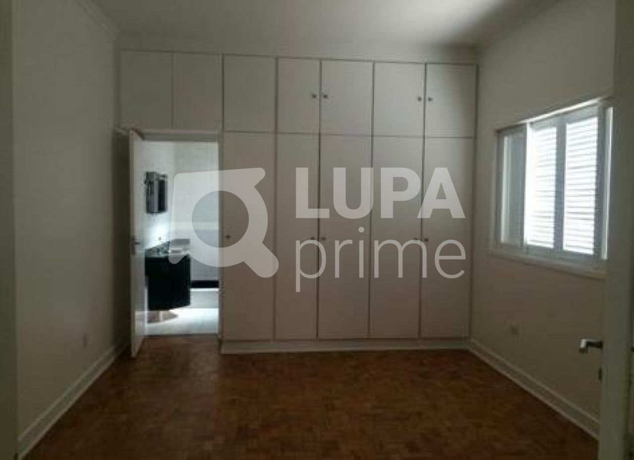 sobrado-venda-sao-paulo-santana-3dormitorios-6vagas-225m2-LS40302