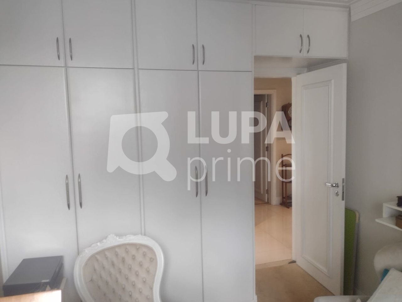 apartamento-venda-sao-paulo-agua-fria-4dormitorios-2suites-4vagas-240m2-LS40327