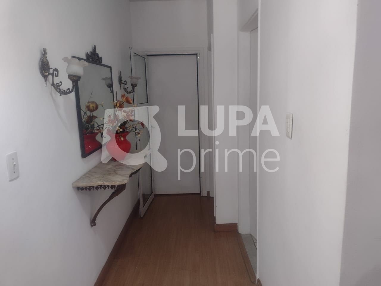 casa-terrea-venda-sao-paulo-jardim-franca-4dormitorios-3suites-2vagas-210m2-LS40332