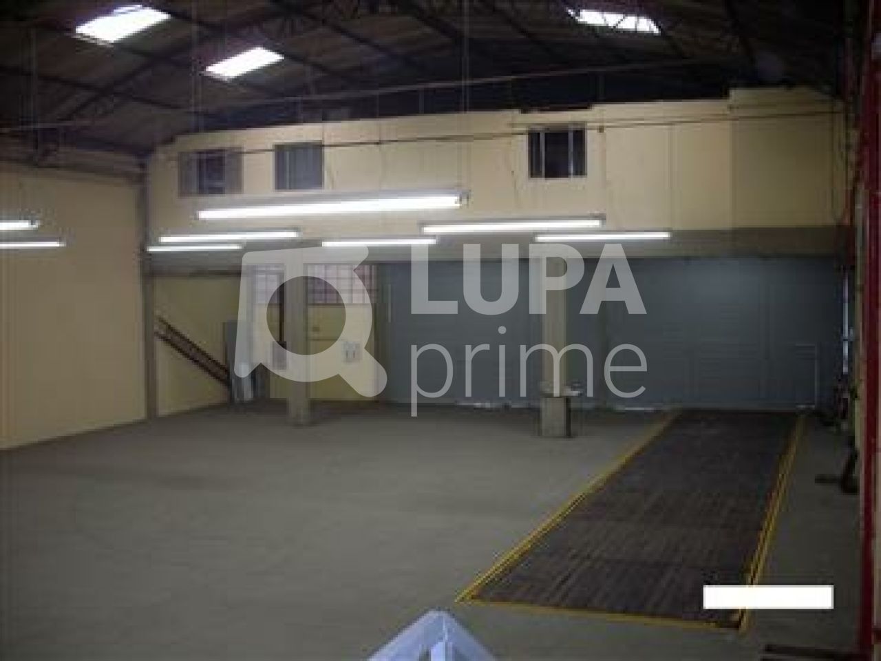 galpao-locacao-sao-paulo-vila-amelia-4vagas-800m2-LS40391