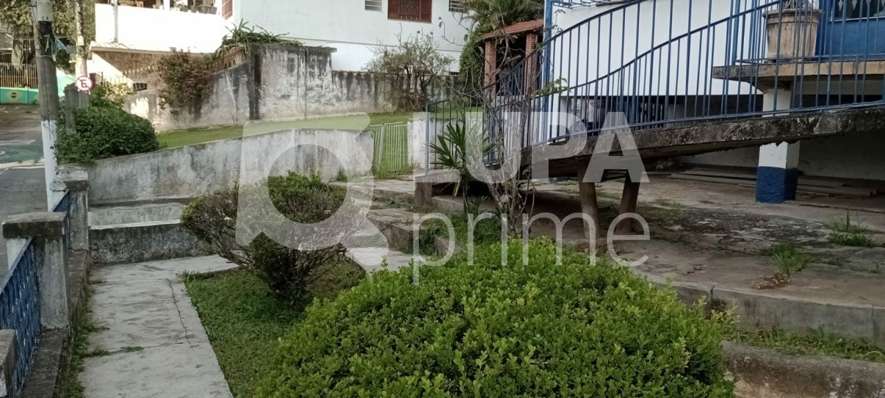 Terreno à venda, 1800m² - Foto 1