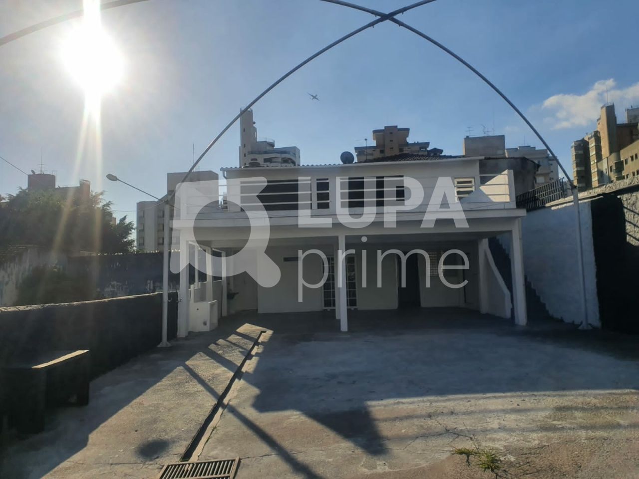 Terreno para alugar, 400m² - Foto 1