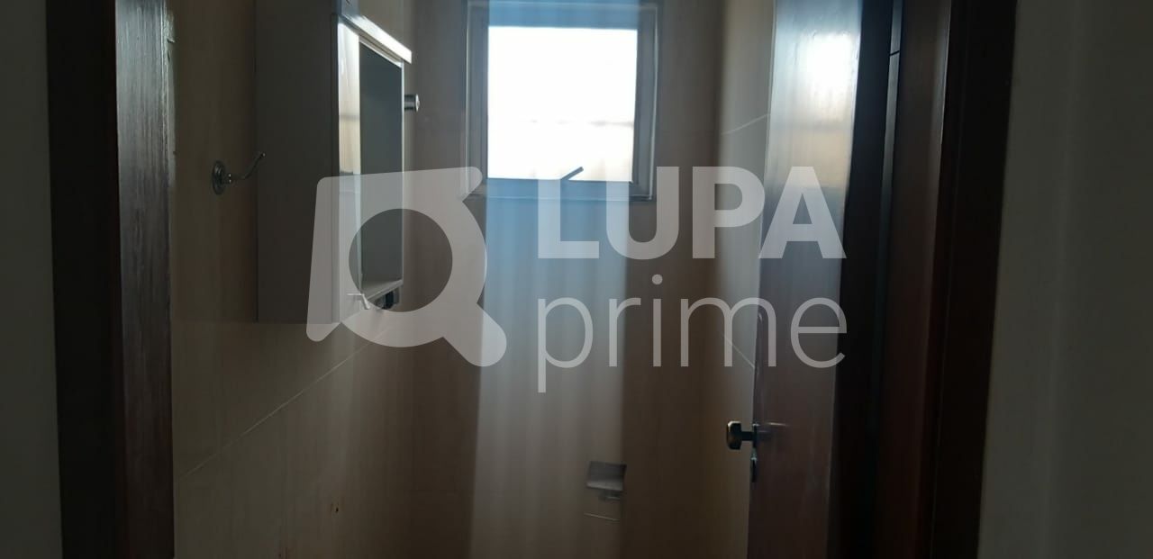 Casa à venda com 3 quartos, 310m² - Foto 11