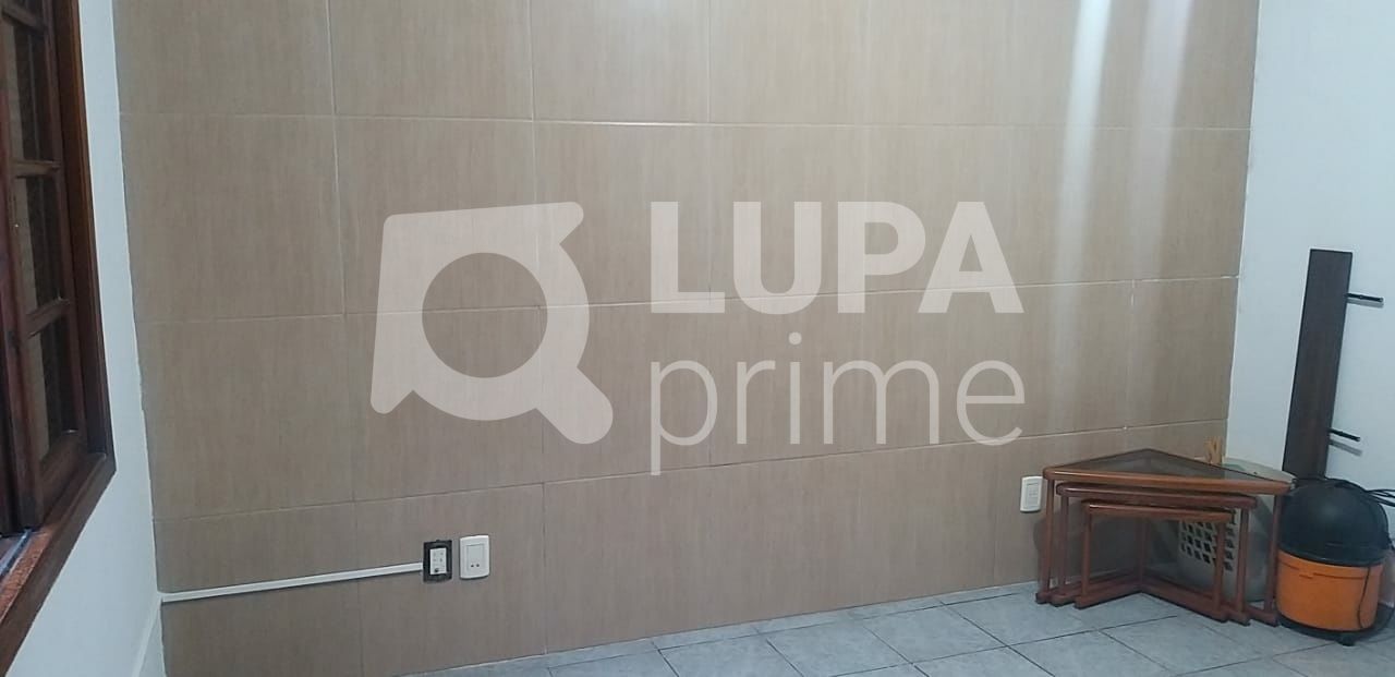 Casa à venda com 3 quartos, 310m² - Foto 24