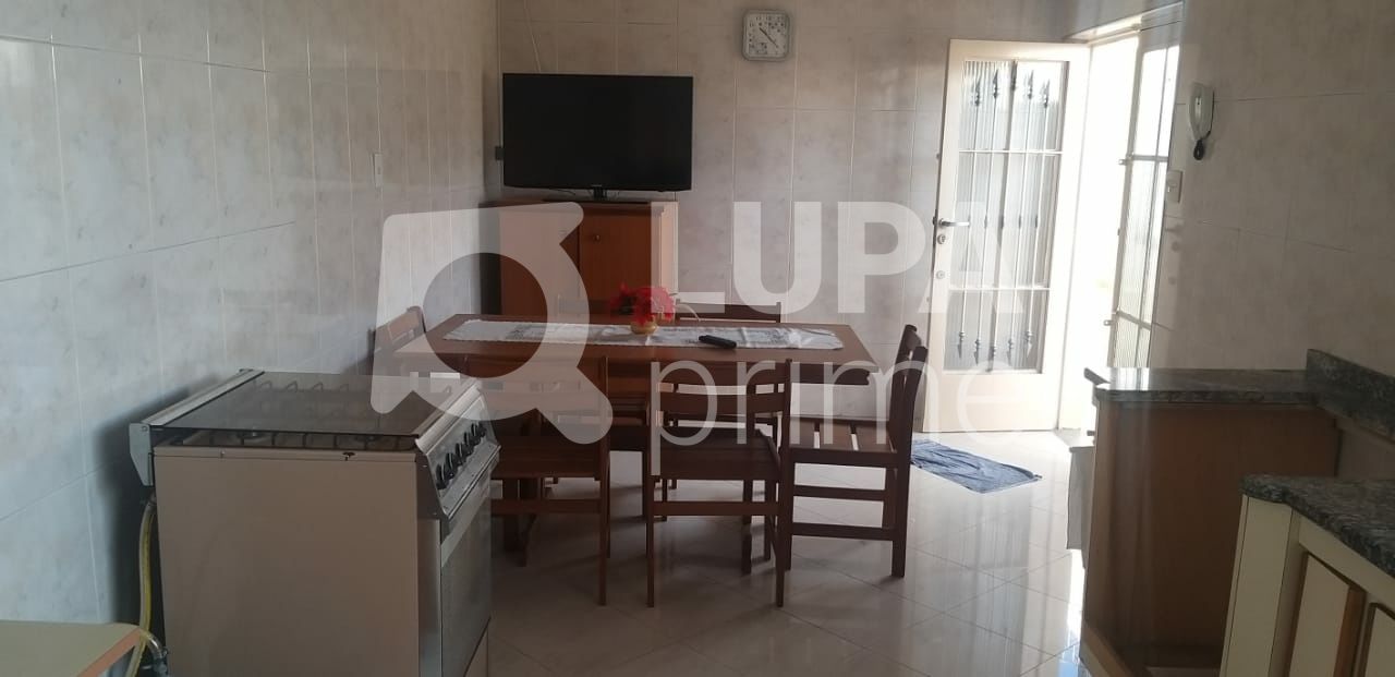 Casa à venda com 3 quartos, 310m² - Foto 8