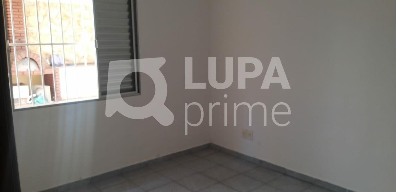 Casa à venda com 3 quartos, 310m² - Foto 12