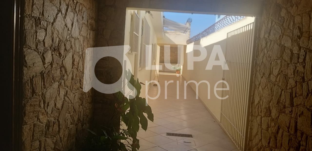 Casa à venda com 3 quartos, 310m² - Foto 3
