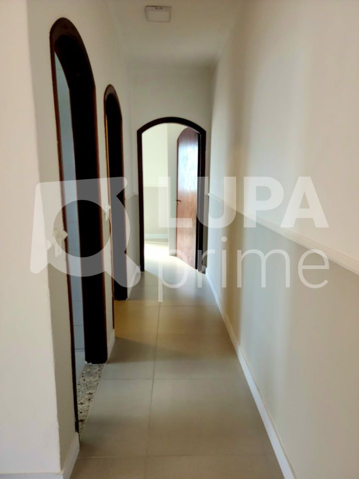 sobrado-venda-sao-paulo-jardim-sao-joao-jaragua-3dormitorios-1suite-4vagas-250m2-LS40454