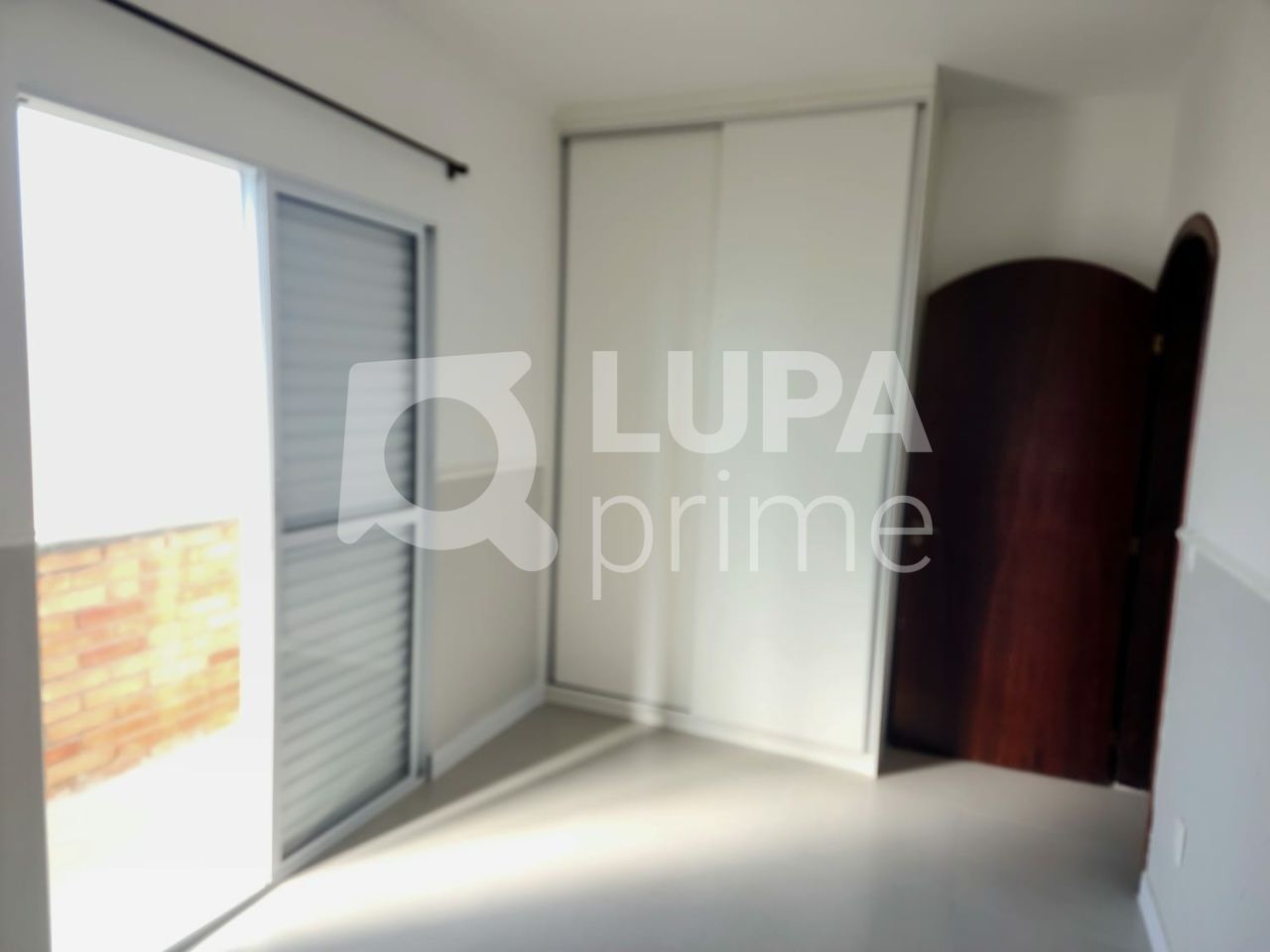 sobrado-venda-sao-paulo-jardim-sao-joao-jaragua-3dormitorios-1suite-4vagas-250m2-LS40454