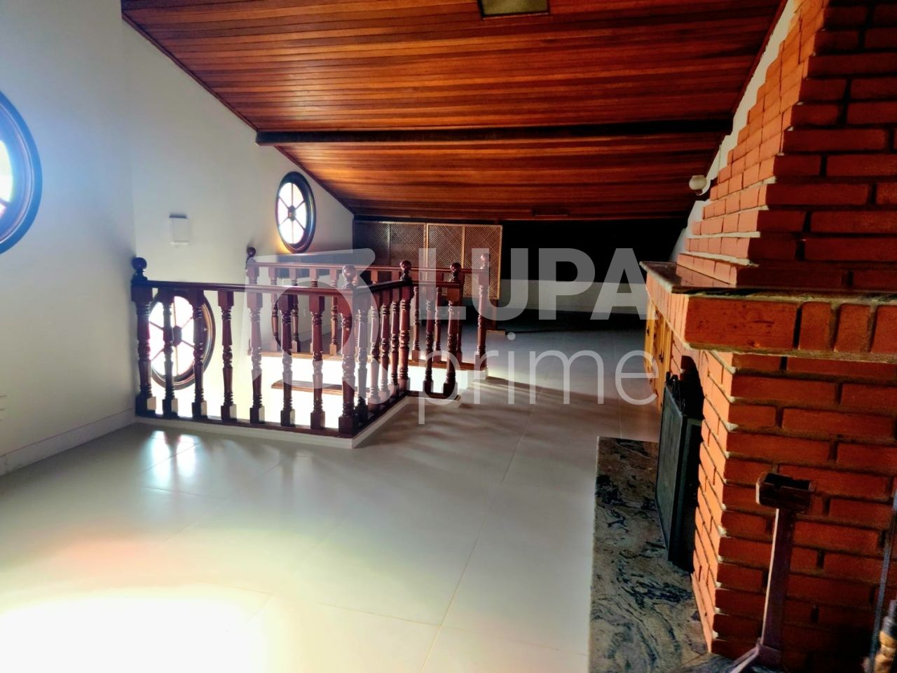 sobrado-venda-sao-paulo-jardim-sao-joao-jaragua-3dormitorios-1suite-4vagas-250m2-LS40454