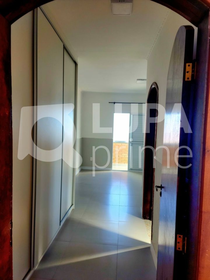 sobrado-venda-sao-paulo-jardim-sao-joao-jaragua-3dormitorios-1suite-4vagas-250m2-LS40454