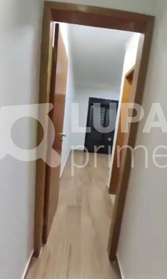 sobrado-venda-sao-paulo-parque-vitoria-3dormitorios-1suite-4vagas-155m2-LS40507