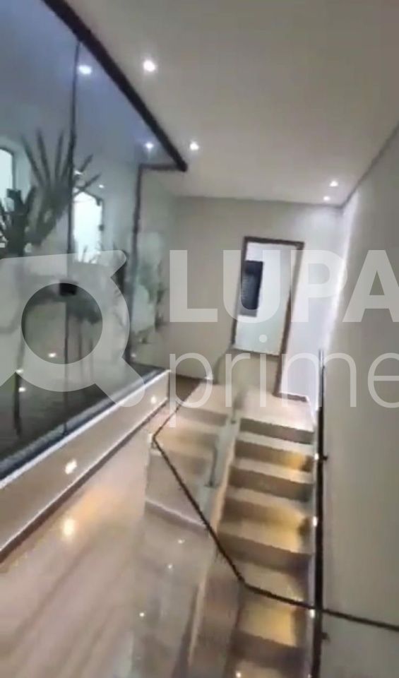 sobrado-venda-sao-paulo-parque-vitoria-3dormitorios-1suite-4vagas-155m2-LS40507