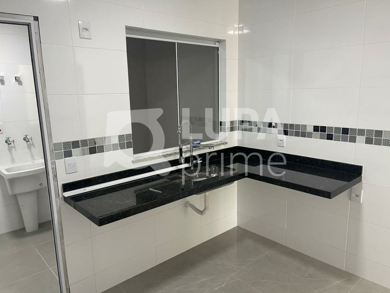 sobrado-venda-sao-paulo-parque-vitoria-3dormitorios-3suites-2vagas-140m2-LS40525