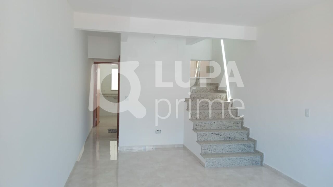 sobrado-venda-sao-paulo-vila-nivi-3dormitorios-1suite-3vagas-140m2-LS40694