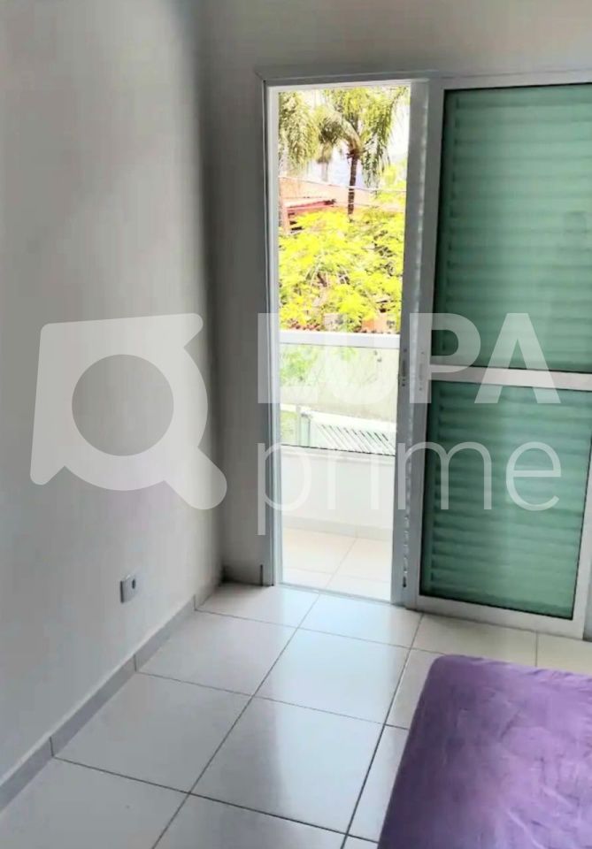 Casa à venda com 5 quartos, 220m² - Foto 8