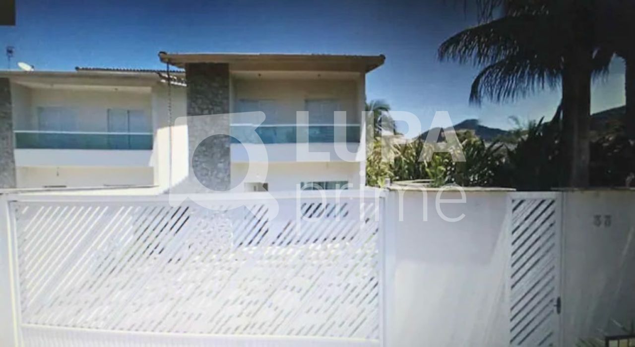 Casa à venda com 5 quartos, 220m² - Foto 18