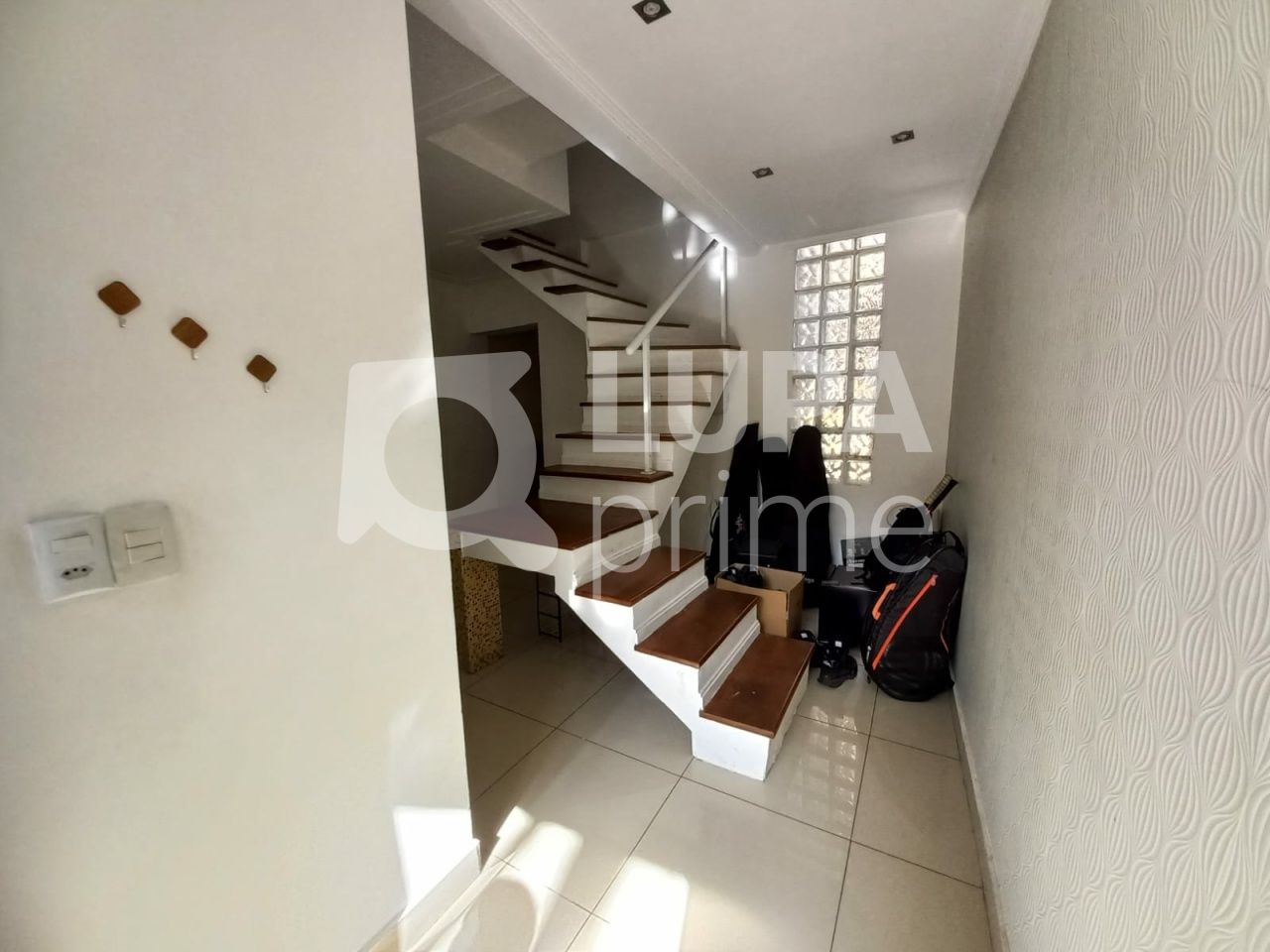 sobrado-venda-sao-paulo-parada-inglesa-3dormitorios-2suites-2vagas-122m2-LS40757