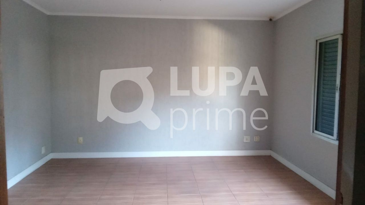 sobrado-locacao-sao-paulo-jardim-sao-paulo-3dormitorios-2suites-7vagas-300m2-LS40803