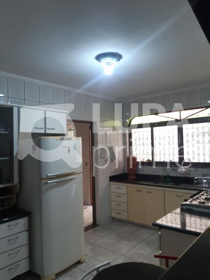 sobrado-venda-sao-paulo-jardim-ataliba-leonel-3dormitorios-1suite-2vagas-140m2-LS40847